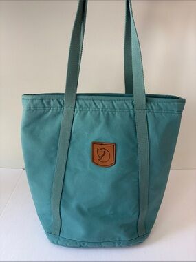 Fjallraven Totepack No. 4 Tall Backpack Shoulder Bag Lagoon Blue Green Color